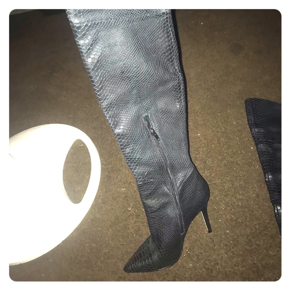 Truth or dare Madonna snake skin